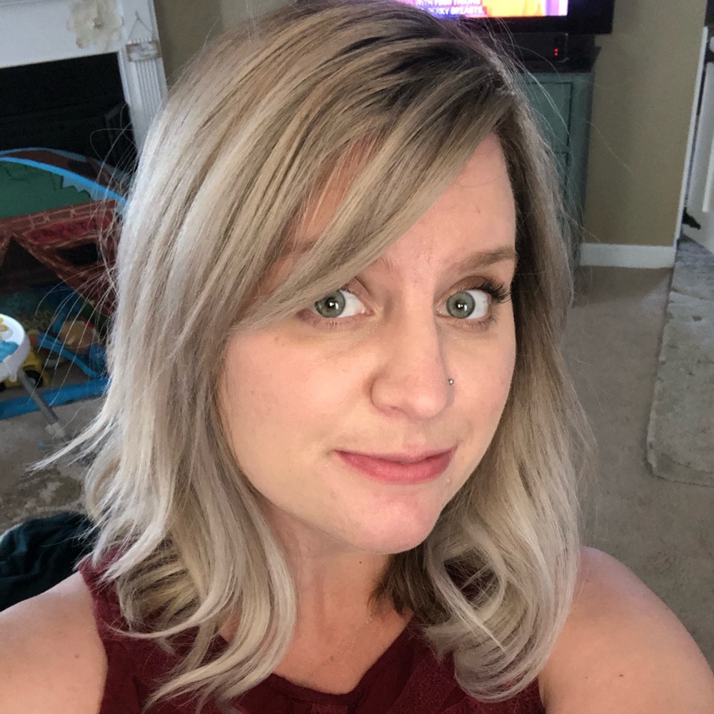 Meet your Posher, Alexandra